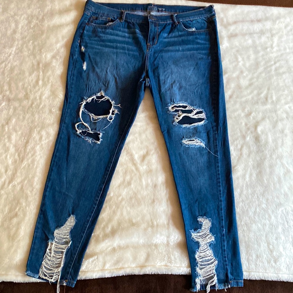 Ripped Soho New York & Company Legging Jean Size 16